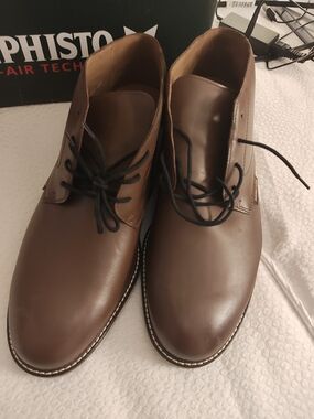 Mephisto Men's Brown Chukka Boots 11.5